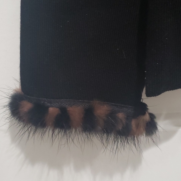 faux fur lined long sleeve top - Picture 3 of 6